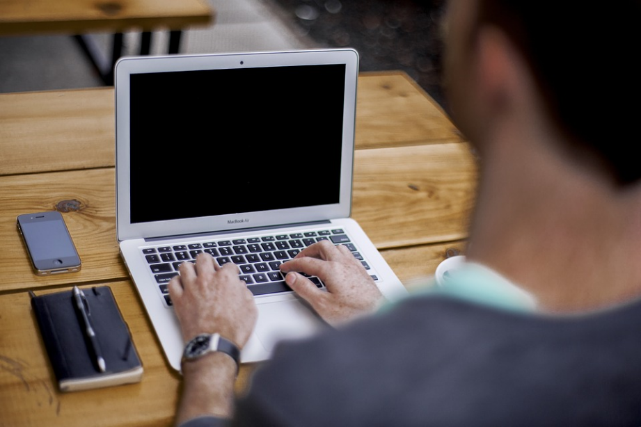 Reasons to Hire a Web Designer